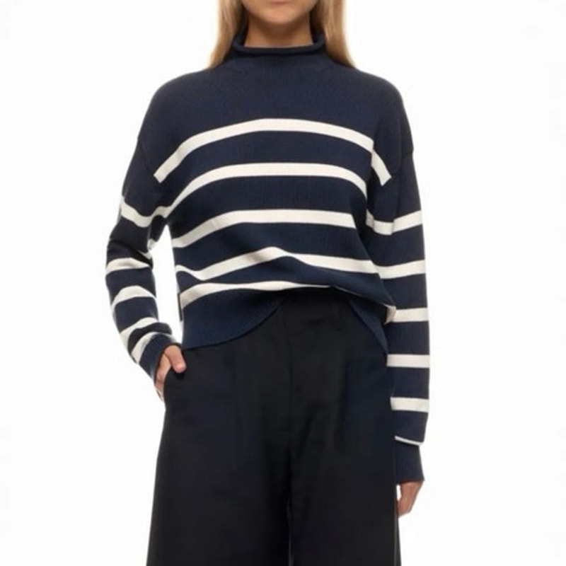 Club Monaco Cropped Mock Neck Navy Striped Nautical Sweater Medium